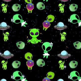 BRUSH ESTAMPADO ALIEN VERDES FONDO ESPACIAL